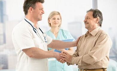 Physiotherapie fir d'Behandlung vum Réckschmerzen